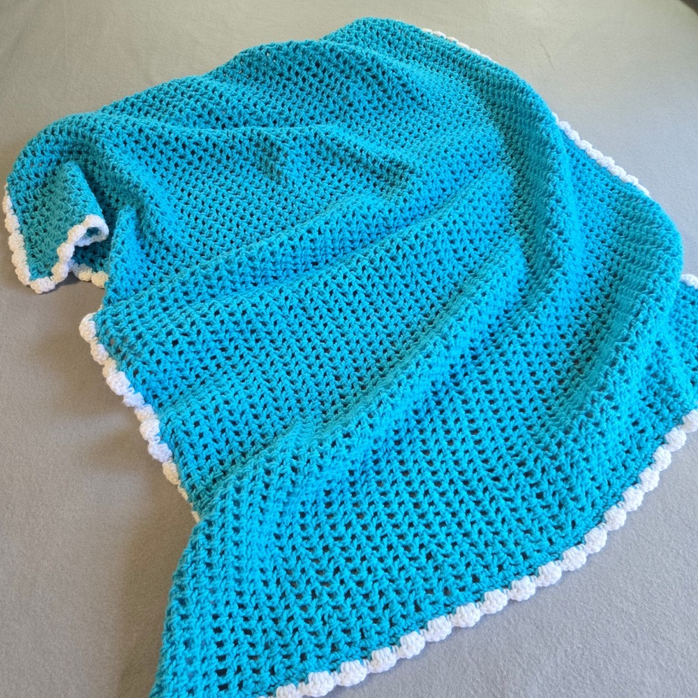 Unbranded Crochet Baby Blanket Unisex OS Turquoise Blue White Scalloped Afghan
